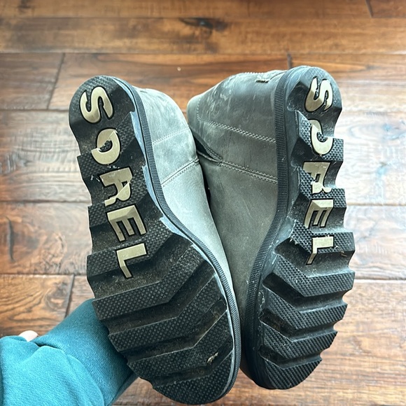 Sorel Boots - Picture 2 of 4